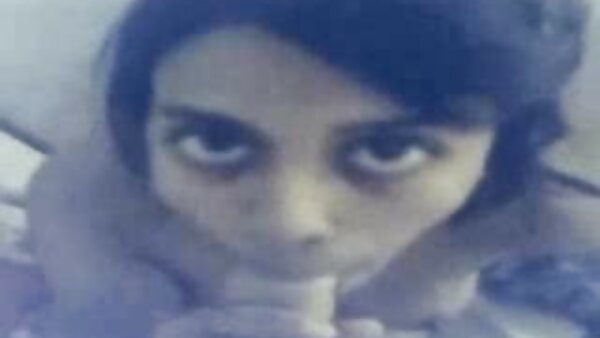 Die kurvenreiche Mama Vanilla DeVille wird brutal in ihre sexfilme alt nasse Fotze geschraubt