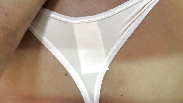 Blindes Mädchen gibt kostenlose pornofilme von alten frauen im Park einen Kopf