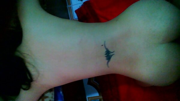 Die magere Bibi die besten deutschen pornofilme reitet den harten Schwanz eines reifen Typen