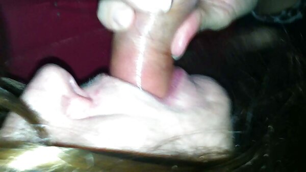 Die blonde Schlampe Julia Ann fickt beim ersten Date und lutscht den Schwanz geile pornofilme Deepthroat