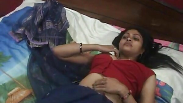 Die versaute die geilsten pornofilme Schlampe Amy Ried lutscht leidenschaftlich den Schwanz und wird von hinten verwöhnt